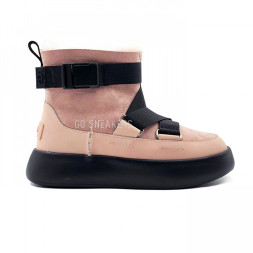 UGG Boom Buckle Boot - Pink Crystal