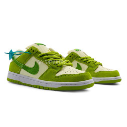 Nike SB Dunk Low “Green Apple”