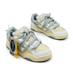 Cat&Sofa Dreadlocks Series 23 White